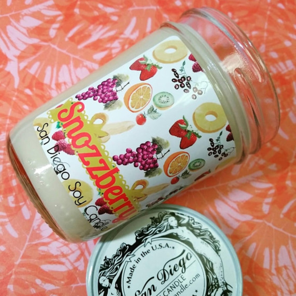 Snozzberry soy candle